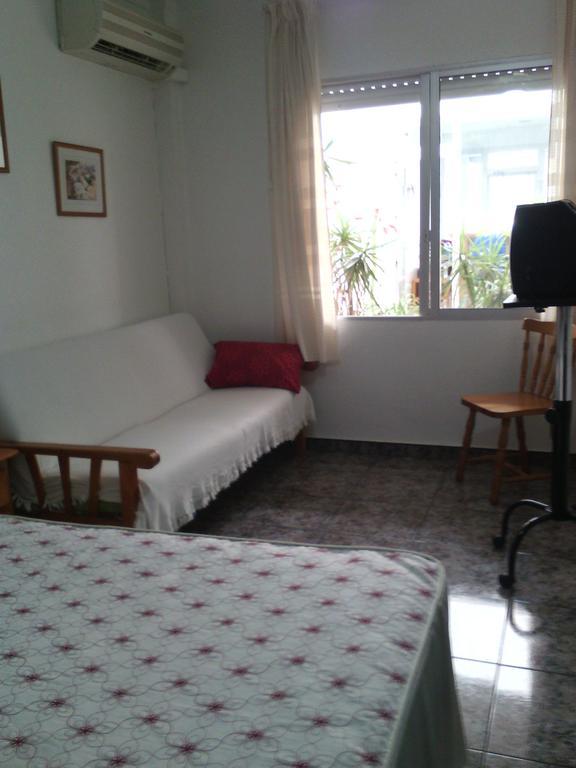 Apartamentos Berlin 산페드로델피나타르 외부 사진