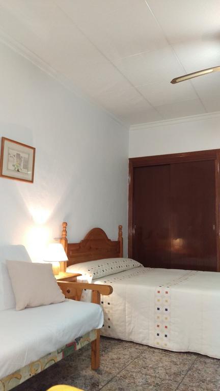Apartamentos Berlin 산페드로델피나타르 외부 사진