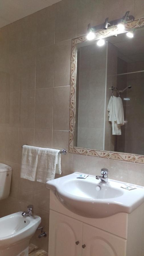 Apartamentos Berlin 산페드로델피나타르 외부 사진